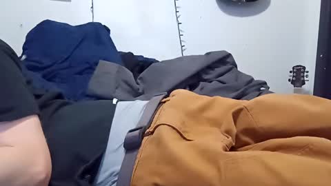 Noah Wesley online show from 12.08.24