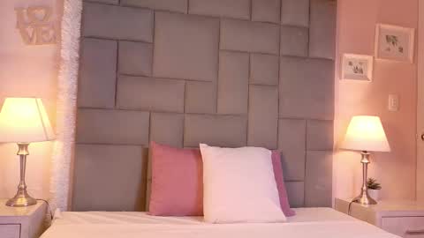 Snapshot of noahbells chatting on 02.03.26 Noah online show from 02.03.26