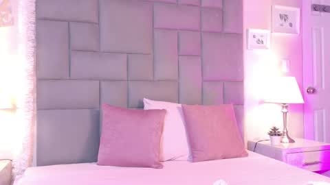 Snapshot of noahbells chatting on 02.22.26 Noah online show from 02.22.26