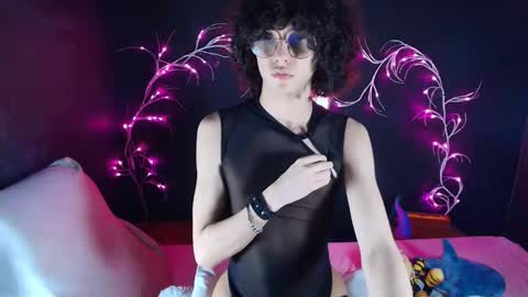 Noah Xtar online show from 11.10.25