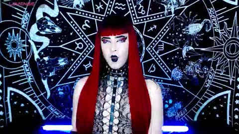 Snapshot of noamy_666 chatting on 10.25.25 caroline online show from 10.25.25