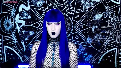 Snapshot of noamy_666 chatting on 10.30.25 caroline online show from 10.30.25