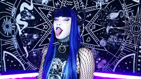 caroline online show from 04.16.26