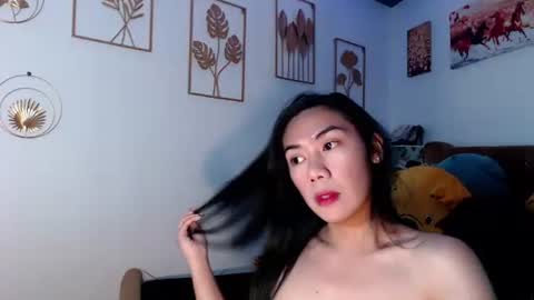 Snapshot of noboyfriendsincebirth chatting on 10.02.25 Samantha Summer online show from 10.02.25