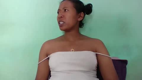 noellah online show from 04.12.26