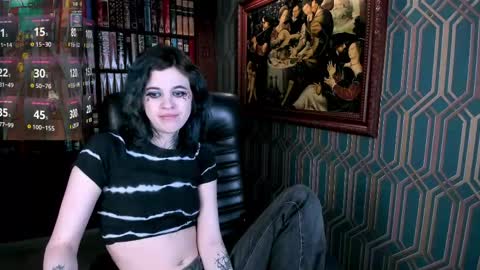 Snapshot of noellegothicshadow chatting on 06.07.26 Elly online show from 06.07.26