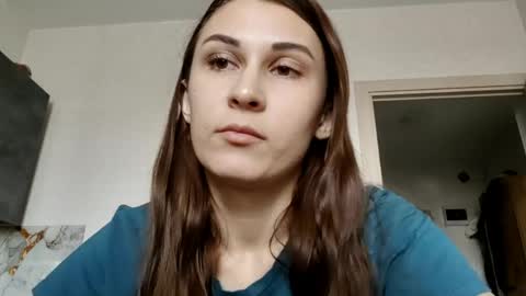 Mia online show from 04.17.26