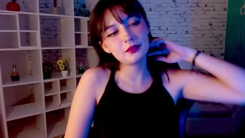 Noeva online show from 10.16.25