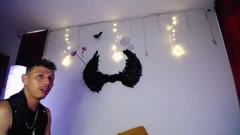 noha_and_iam1 online show from 02.03.26