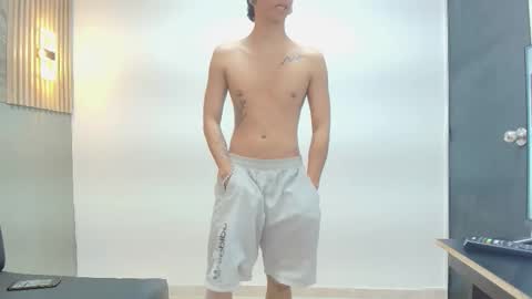 Snapshot of noha_crayg chatting on 10.22.25 NOHA online show from 10.22.25