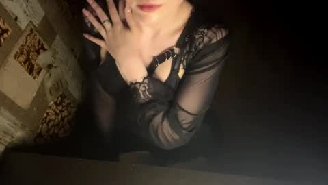 Abri online show from 04.11.26