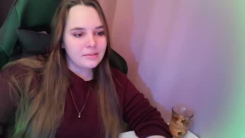 noir_ember_ online show from 11.09.25