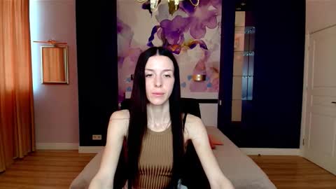 NoirDiva online show from 04.17.26