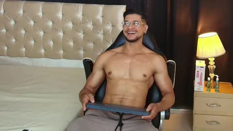 Im Nolan  online show from 02.13.26