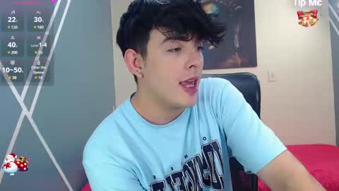 Snapshot of nolan_twink chatting on 12.23.24 Nolan online show from 12.23.24