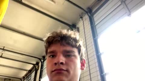 Curly  online show from 04.17.26