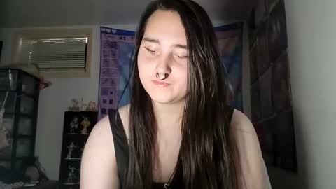 nonbinarybeauty20 online show from 02.20.25