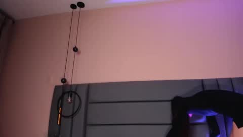 Nora Da Silva online show from 02.22.25