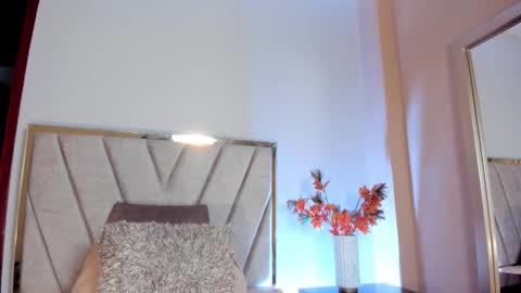 Nora Da Silva online show from 01.08.26