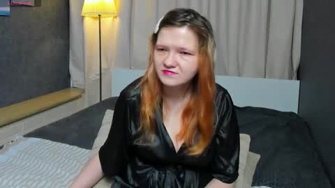 Nora online show from 10.11.25