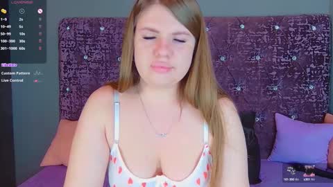 Nora online show from 12.03.24
