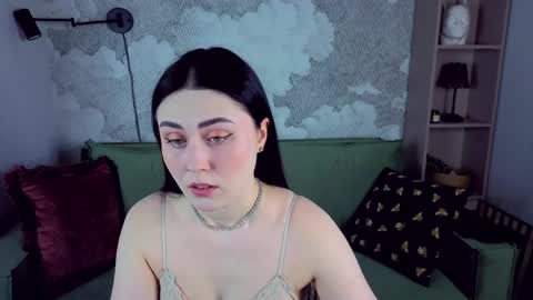 Nora online show from 04.10.26