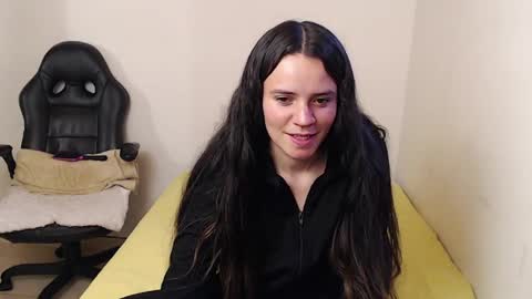 noreen_ online show from 04.08.26