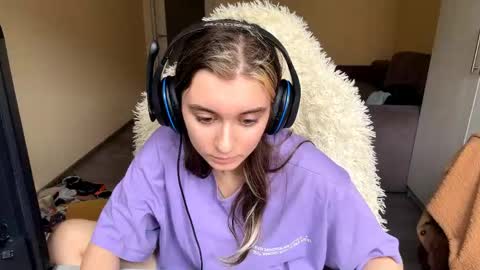 Elena online show from 04.13.26