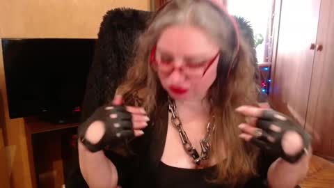 miss Tress online show from 03.09.25