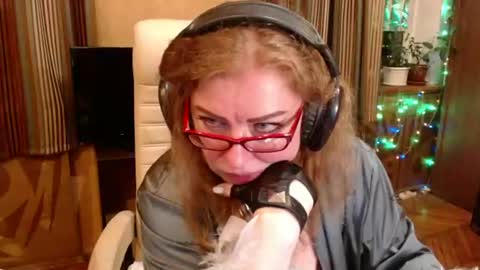Snapshot of norma_gin chatting on 07.04.26 miss Tress online show from 07.04.26