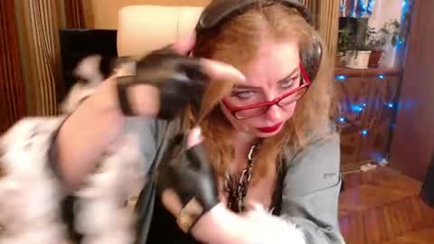Snapshot of norma_gin chatting on 07.16.26 miss Tress online show from 07.16.26