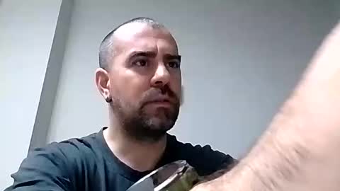 Snapshot of normalito42 chatting on 03.04.25 NORMALITO online show from 03.04.25