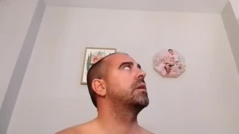 Snapshot of normalito42 chatting on 09.22.25 NORMALITO online show from 09.22.25