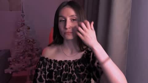 Hazel online show from 01.06.25