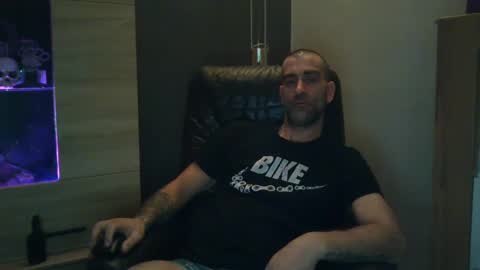 Snapshot of not4one chatting on 02.03.25 not4one online show from 02.03.25