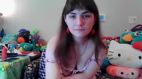 Snapshot of notchocomilky chatting on 10.03.25 Milk online show from 10.03.25