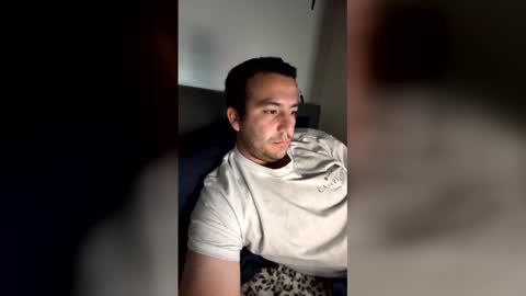 notmeantforeggs online show from 05.01.26