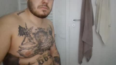 Snapshot of notoriusbucky chatting on 12.01.25 DanBilzerianRo online show from 12.01.25