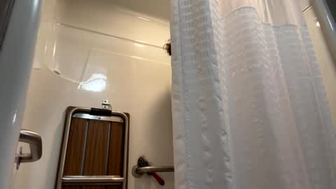 notsoguiltypleasure online show from 11.22.25