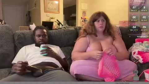 NotUrBabyMoms online show from 09.21.25