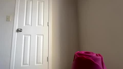 notyourkitty00 online show from 09.26.25