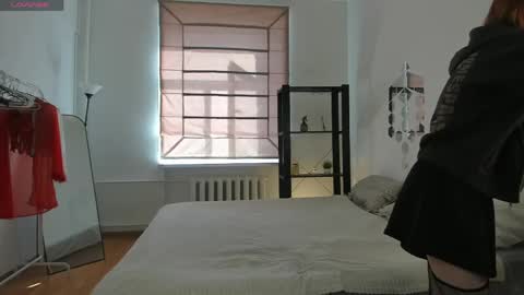 Im Lina Pm 25tks online show from 04.04.26