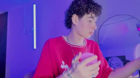 Nova Salvatore online show from 03.31.26