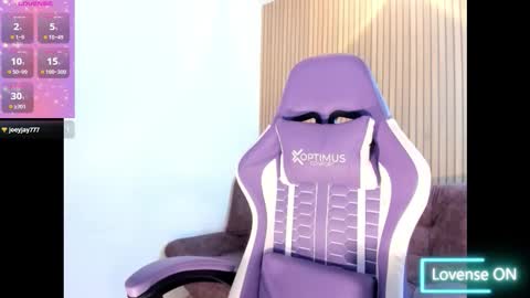 Snapshot of novacox_34 chatting on 01.12.26 novacox_34 online show from 01.12.26