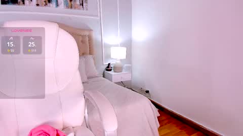 Andrea online show from 02.11.25