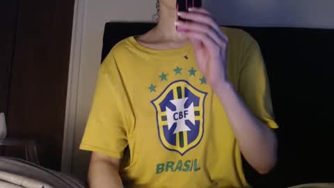 Snapshot of novafrey chatting on 01.29.25 Olivia online show from 01.29.25