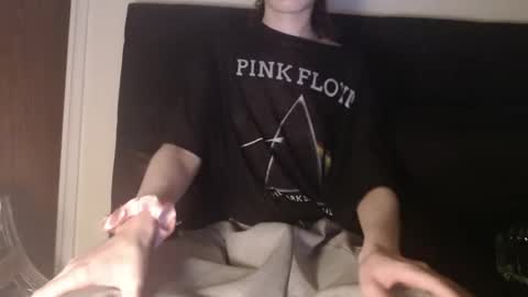 Snapshot of novafrey chatting on 03.05.25 Olivia online show from 03.05.25