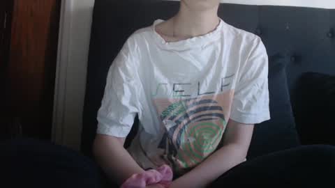 Snapshot of novafrey chatting on 03.09.25 Olivia online show from 03.09.25