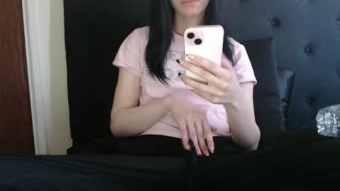 Olivia online show from 01.12.26