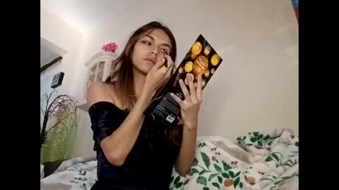 novalovelle online show from 11.30.25